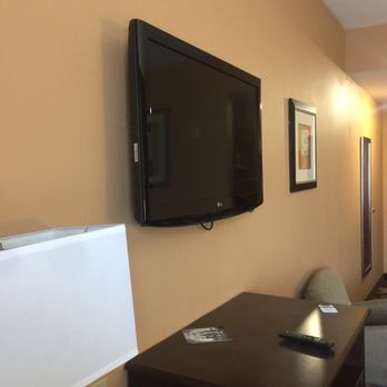 Quality Inn & Suites - Hotels Near Me - Buda, Texas