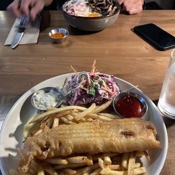 LOCAL Public Eatery River District - Sports Bars Near Me - Vancouver, British Columbia