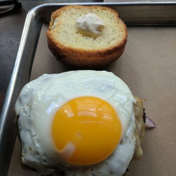 Le Chic Shack - Double Patty with sunny side up egg - Burgers Near Me - Quebec City, Quebec Le Chic Shack - Double Patty with sunny side up egg - Burgers Near Me - Quebec City, Quebec