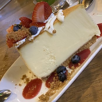 CRUSH American Grill - Berry cheesecake - Lounges Near Me - Las Vegas, Nevada CRUSH American Grill - Berry cheesecake - Lounges Near Me - Las Vegas, Nevada