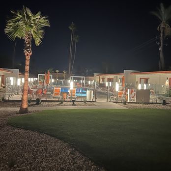 Mojave Resort - I'll admit when I first approached the courtyard I was in disbelief. So quiet and lovely! - Hotels Near Me - Palm Desert, California