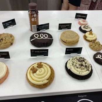 Crumbl - Oak Creek - Cookie options - Bakeries Near Me - Oak Creek, Wisconsin