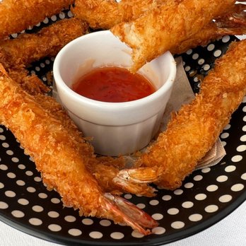 Rado Plage - Tempura shrimp with tai chili sauce - Restaurants Near Me - Cannes, 06 Rado Plage - Tempura shrimp with tai chili sauce - Restaurants Near Me - Cannes, 06