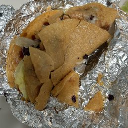 Crunchy chicken taco Crunchy chicken taco