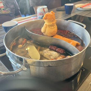 Liuyishou Hot Pot - Chicken n herb broth, spicy broth - Hot Pot Near Me - San Mateo, California Liuyishou Hot Pot - Chicken n herb broth, spicy broth - Hot Pot Near Me - San Mateo, California