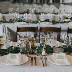 Nicki Wolfe Events & Spaces - Nicki helped design & arrange our gorgeous tablescape