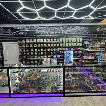 843 smoke & vape mp Statewide crackdown on THC: vape shops ordered to clear shelves main image 1