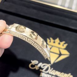 El Diamante Jewelry - Versace engraving done