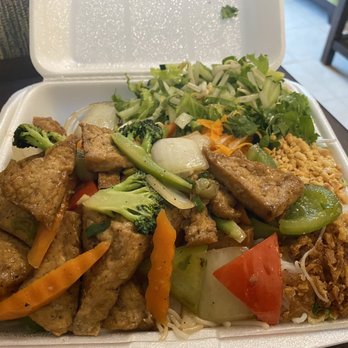 Pho Tai - B7: Tofu (flame broiled) - Vietnamese Near Me - Galveston, Texas Pho Tai - B7: Tofu (flame broiled) - Vietnamese Near Me - Galveston, Texas