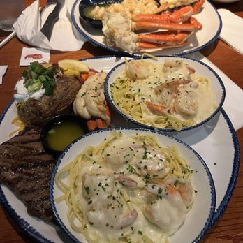 Red Lobster - Steak, loaded potato, and Shrimp Linguini Alfredo. - Seafood Near Me - Schaumburg, Illinois Red Lobster - Steak, loaded potato, and Shrimp Linguini Alfredo. - Seafood Near Me - Schaumburg, Illinois