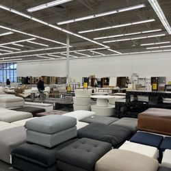 Crate & Barrel Outlet - Furniture