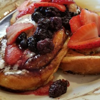 Another Broken Egg Cafe - Breakfast & Brunch Near Me - Pembroke Pines, Florida
