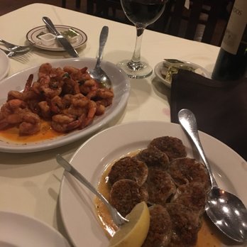 Gelone Restaurant - Italian Near Me - Lyndhurst, New Jersey
