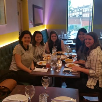 Mehran Restaurant and Lounge - Partying with Friends - Indian Near Me - London, XGL