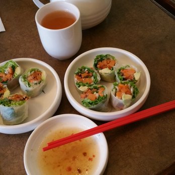 Saigon Lotus - Yam Tempura and Avocado Fresh Salad Rolls - Vietnamese Near Me - Toronto, Ontario