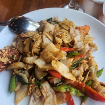 Torsap Thai Kitchen - Drunken noodle - Thai Near Me - Walnut Creek, California Torsap Thai Kitchen - Drunken noodle - Thai Near Me - Walnut Creek, California