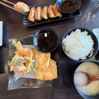 Akame Sushi - Sushi Bars Near Me - Roseville, California Akame Sushi - Sushi Bars Near Me - Roseville, California