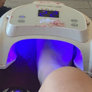 Tipsy Nails & Spa - Uv light - Nail Salons Near Me - Chico, California