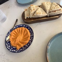 Red pepper hummus