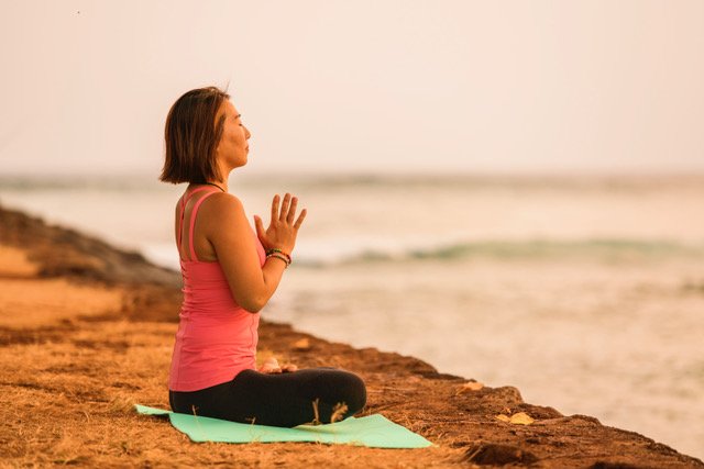 Healing Yoga Hawaii Logo