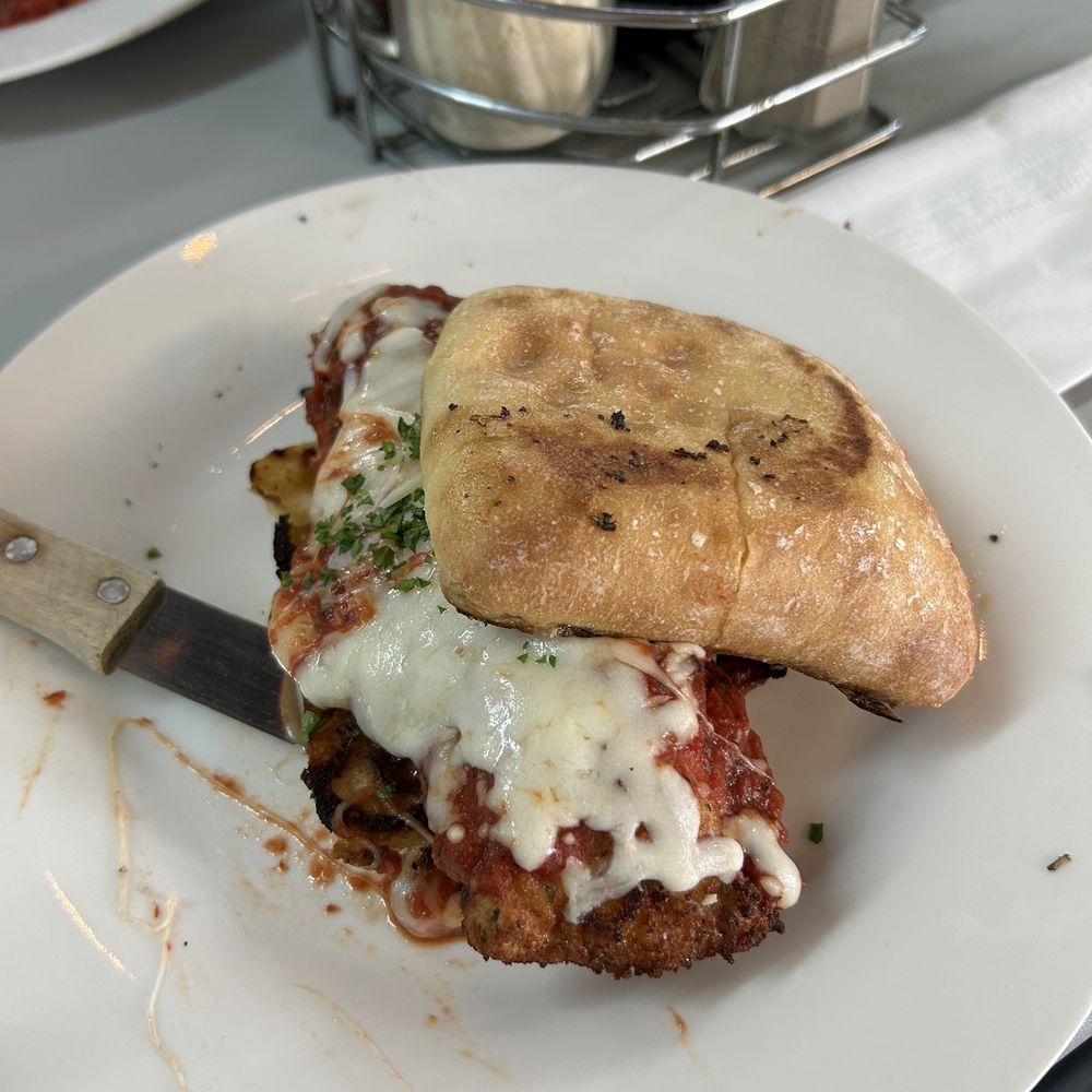 Luciano’s - Chicken Parmesan sandwich - Italian Near Me - Wartburg, Tennessee Luciano’s - Chicken Parmesan sandwich - Italian Near Me - Wartburg, Tennessee