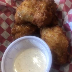 Three Days Grille and Saloon - Wings