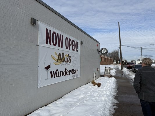 Aki's BreadHaus & WunderBar by null