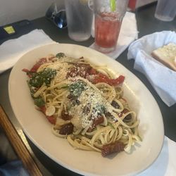 Vesuvio's Italian Restaurant - Mediterranean Artichoke Linguini with olives and sun dried tomatoes. OUTSTANDING!!!