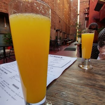 Far Bar - Brunch mimosas - Asian Fusion Near Me - Los Angeles, California Far Bar - Brunch mimosas - Asian Fusion Near Me - Los Angeles, California