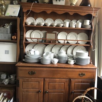 This N That Consigment Shop - Used, Vintage & Consignment Near Me - Bartow, Florida