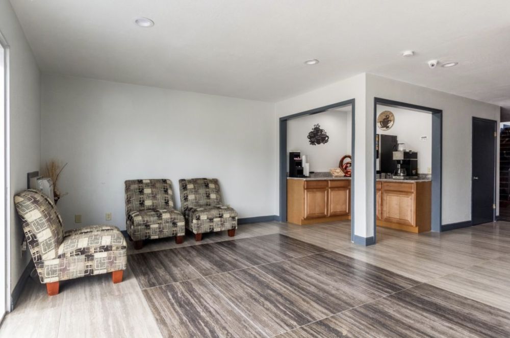 SCOTTISH INNS & SUITES - Updated September 2025 - 19 Photos - 30130 ...