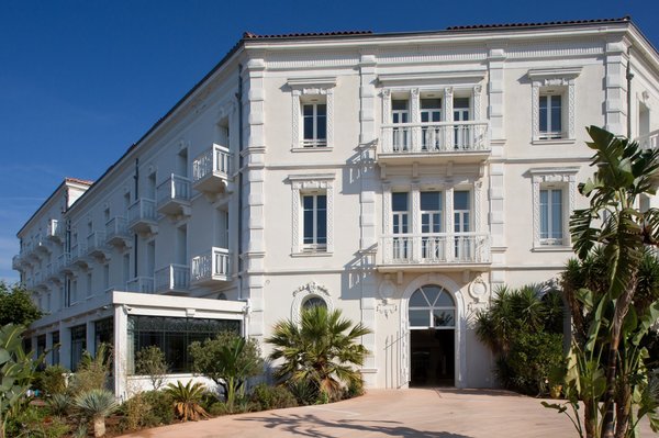 Grand Hotel des Sablettes Plage, Curio Collection by Hilton by null