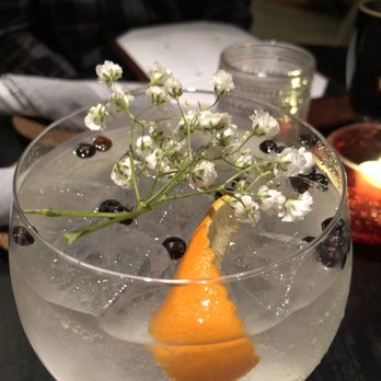 VASO - Gin & Tonic - Cocktail Bars Near Me - Dublin, Ohio VASO - Gin & Tonic - Cocktail Bars Near Me - Dublin, Ohio