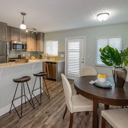 Sailpointe Apartments