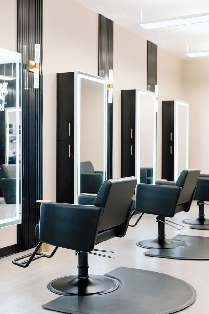 Layne & Co. Salon Logo