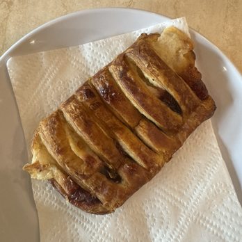 Gio's Bakery & Café - Strawberry Danish - Sandwiches Near Me - Montrose, California Gio's Bakery & Café - Strawberry Danish - Sandwiches Near Me - Montrose, California