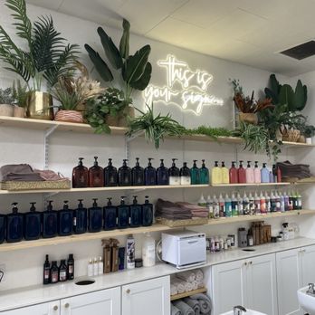 Fox & Rose Salon - Hair washing station - Hair Salons Near Me - Los Gatos, California Fox & Rose Salon - Hair washing station - Hair Salons Near Me - Los Gatos, California