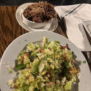 Black Dog Bar & Grille - Southwest salad with pulled pork - American Near Me - Putnam, Connecticut