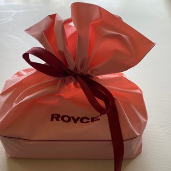 ROYCE' Chocolate - Gift wrapped - Chocolatiers & Shops Near Me - Tukwila, Washington ROYCE' Chocolate - Gift wrapped - Chocolatiers & Shops Near Me - Tukwila, Washington