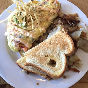 Henhouse Cafe - Santa Fe Omelette - Cafes Near Me - Gilbert, Arizona
