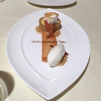 American Bounty Restaurant - Lemon meringue tart [$10] - New American Near Me - Hyde Park, New York