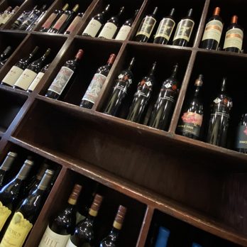 The Union Kitchen - Wall of wine - New American Near Me - Kingwood, Texas