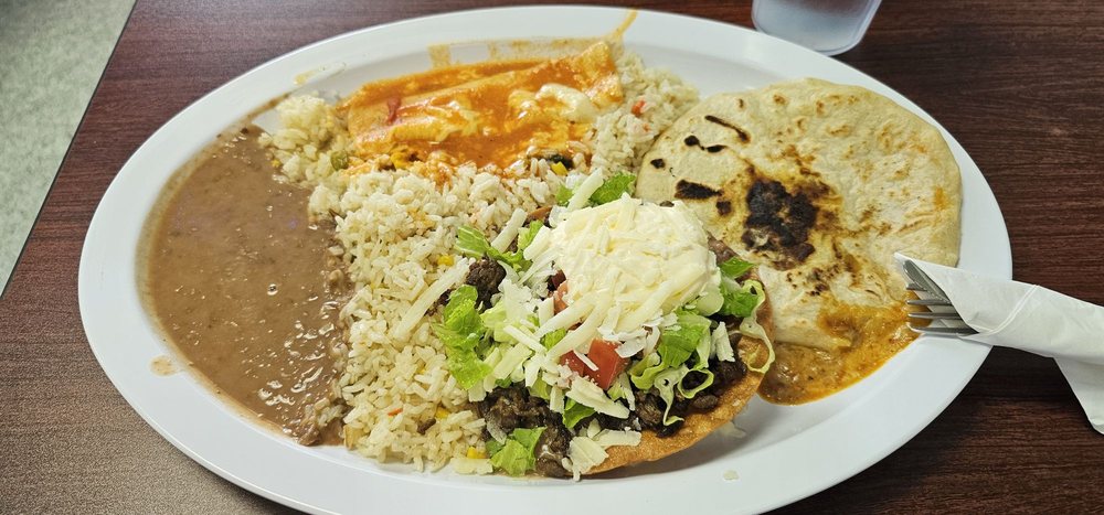 El Salvador Restaurant — Mexican restaurant in Farmersville