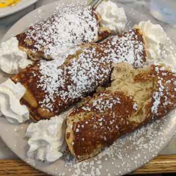 Strawberry Place - Gluten free holy cannoli! - Breakfast & Brunch Near Me - Nyack, New York