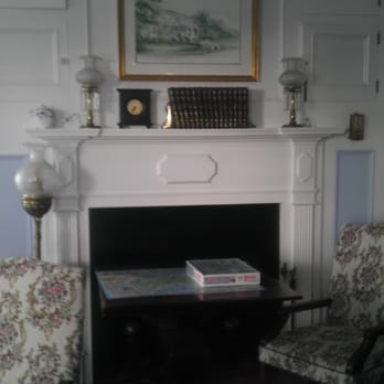 Cloghaun Bed & Breakfast - Library Fireplace - Hotels Near Me Cloghaun Bed & Breakfast - Library Fireplace - Hotels Near Me