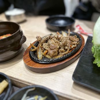 Jin Korean Noodles - a plate of beef and lettuce - Korean Near Me - Markham, Ontario Jin Korean Noodles - a plate of beef and lettuce - Korean Near Me - Markham, Ontario