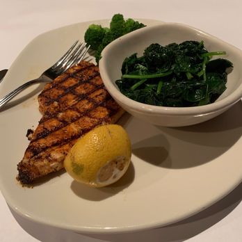 Bonefish Grill - Swordfish blackened and with healthy vegetables - Seafood Near Me - Cincinnati, Ohio