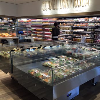 Coop - Takeaway salads and sushi - Grocery Near Me - Zürich, ZH