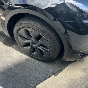 Red Line Rim Repair - Before - Wheel & Rim Repair Near Me Red Line Rim Repair - Before - Wheel & Rim Repair Near Me