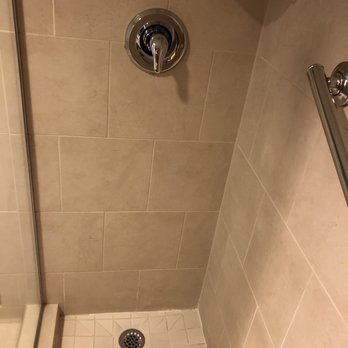 Hyatt Place Bethlehem - Weirdly narrow shower - Hotels Near Me - Bethlehem, Pennsylvania